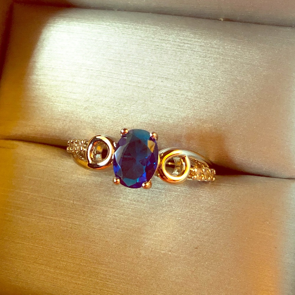 Sapphire Ring